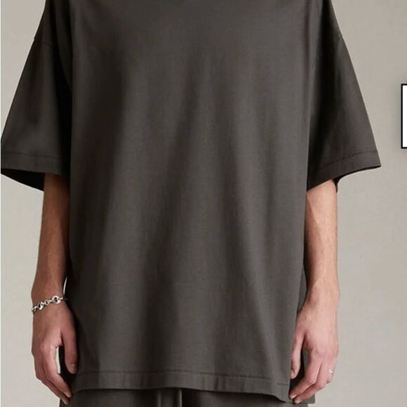 FEAR OF GOD ESSENTIALS INK BLACK T-SHIRT, NWT, SIZE LARGE 100% COTTON JERSEY - Picture 2 of 6